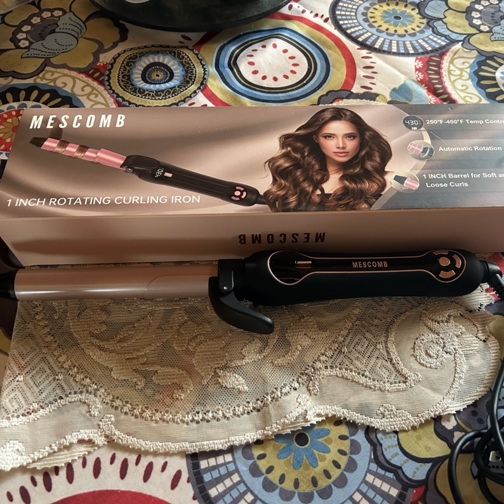 Rotating curling iron . 1” barrel